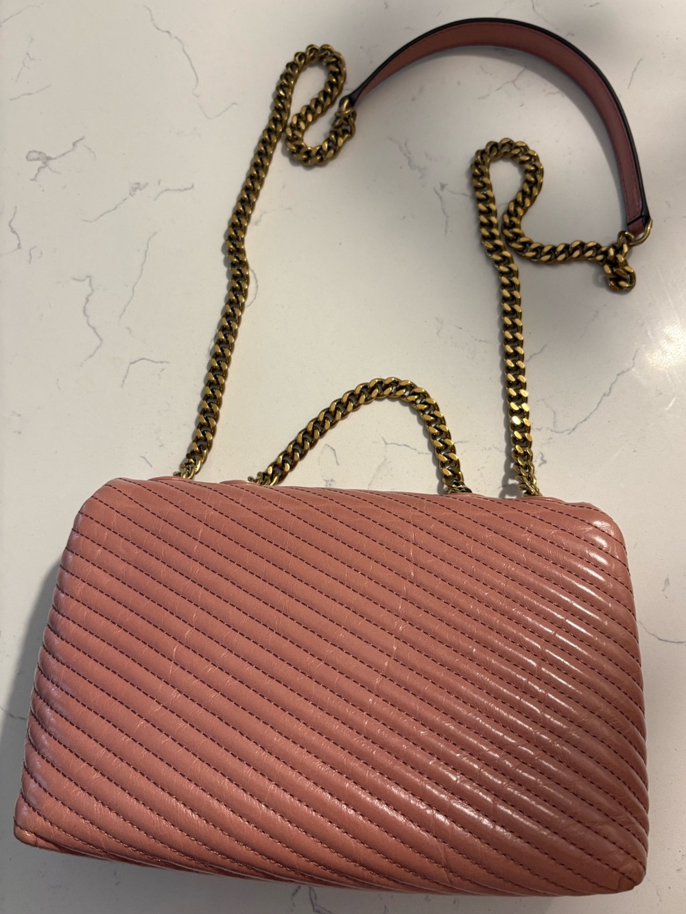 EUC Tory Burch LG Kira in distressed leather - Picture 11 of 15